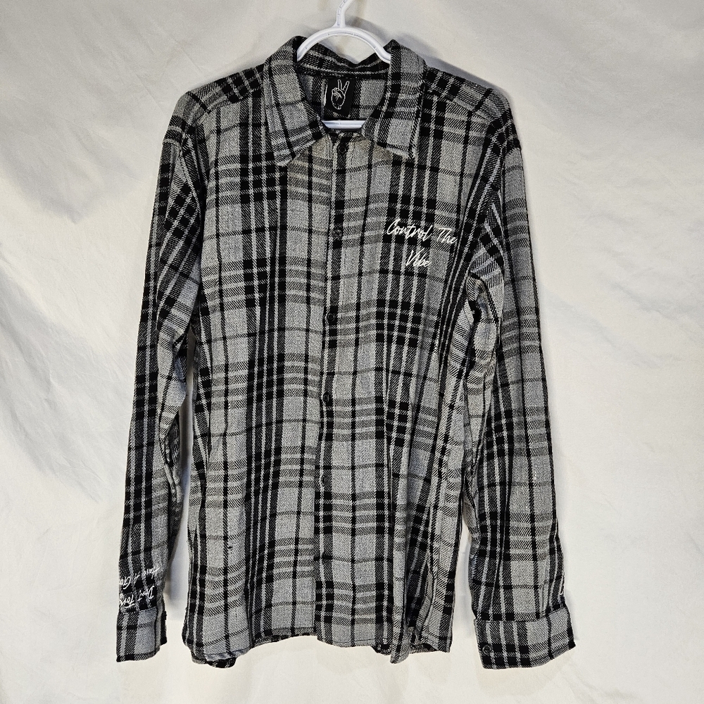Control The Vibe Flannel Shirt Black Gray Plaid Mens XL